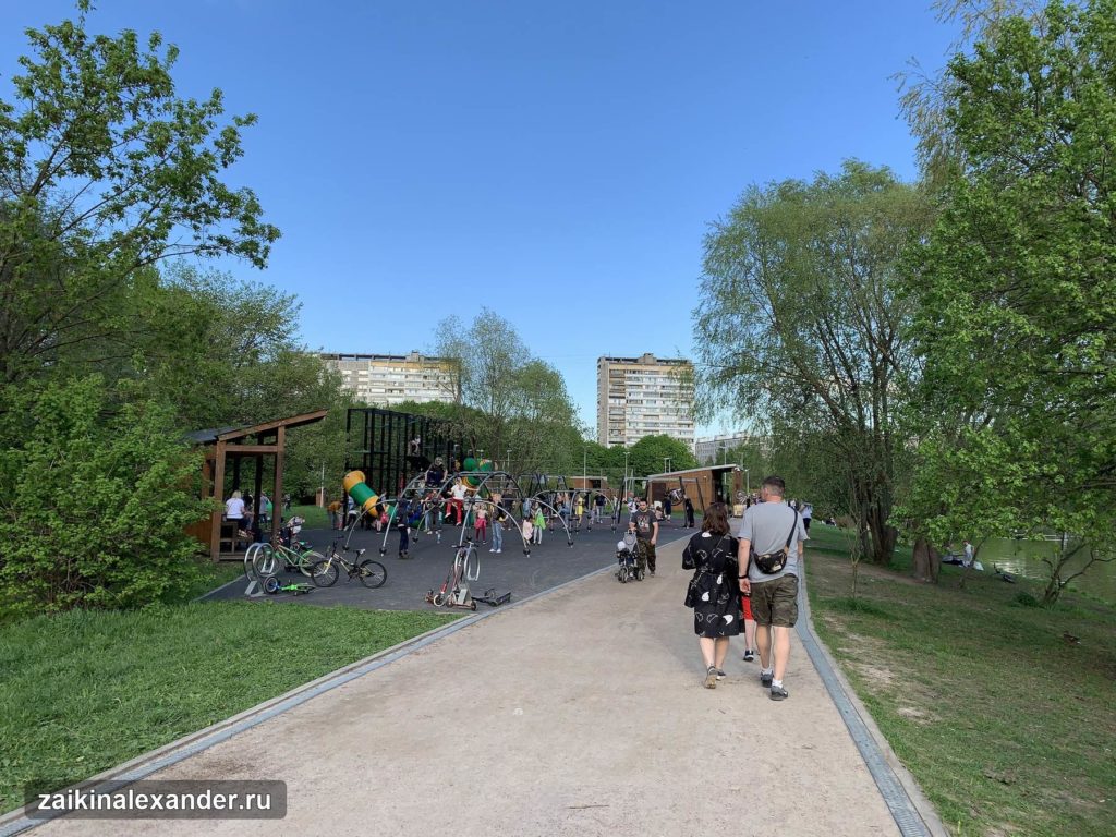 Терлецкий лесопарк в Москве — кадр 43