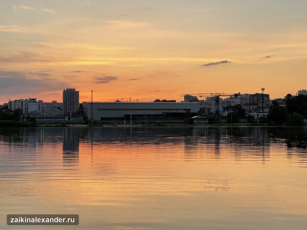 Музыка, железная дорога и городские пейзажи — кадр 3