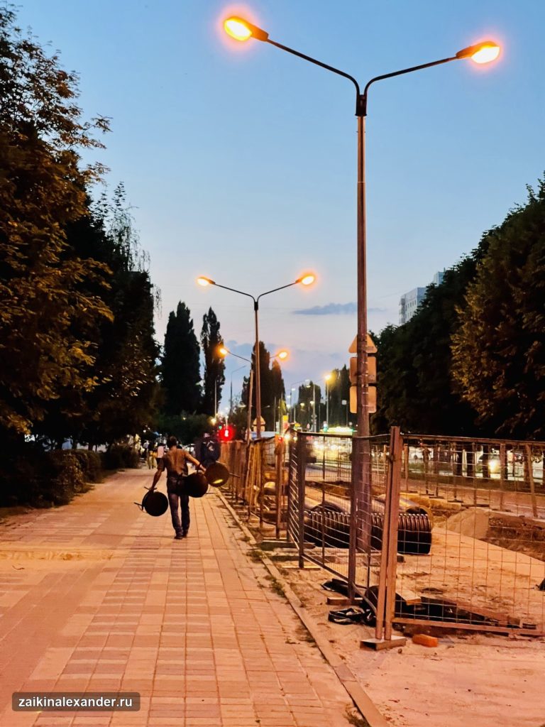 Городские фотографии — 4 августа 2021 года — кадр 13