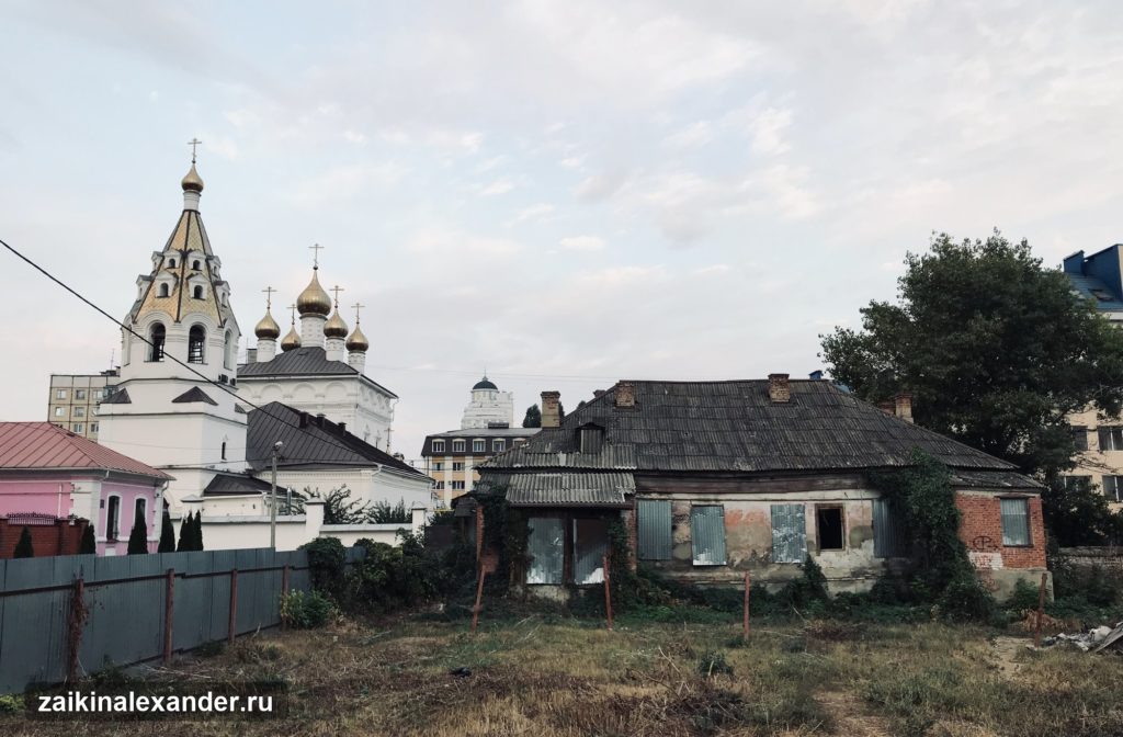 В центре города гуляя — кадр 6