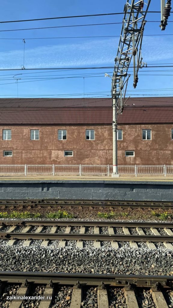 Железнодорожные пути на Московском вокзале