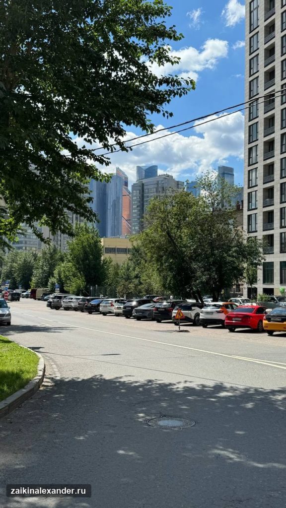 Летняя прогулка по Москве — кадр 2