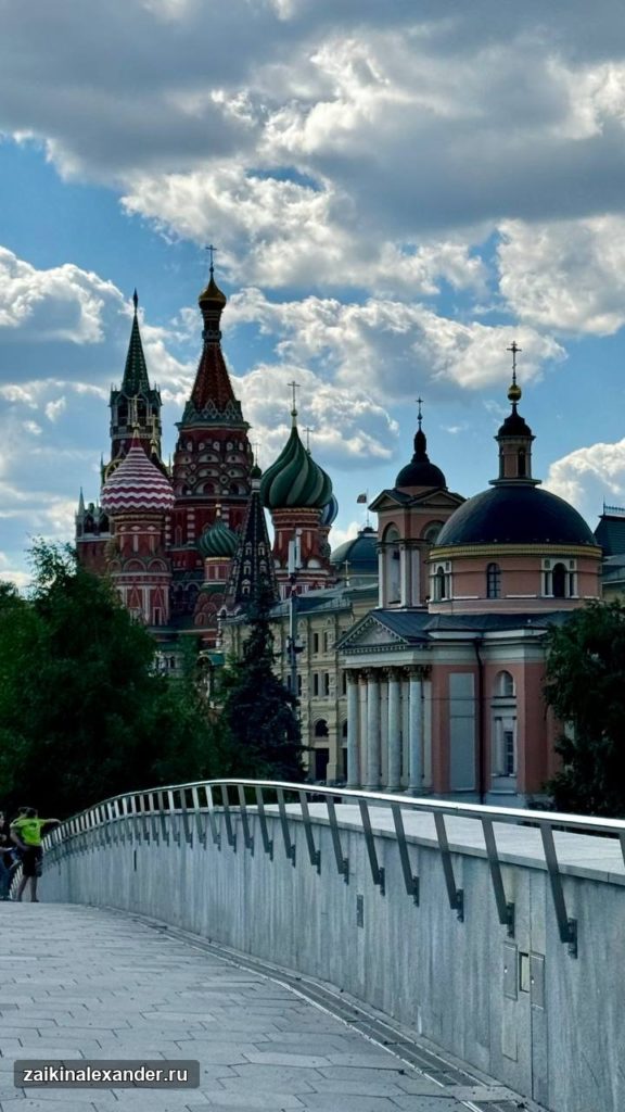 Летняя прогулка по Москве — кадр 15