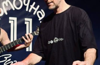 «Запрещённые барабанщики» в рюмочной «Зюзино» — кадр 1