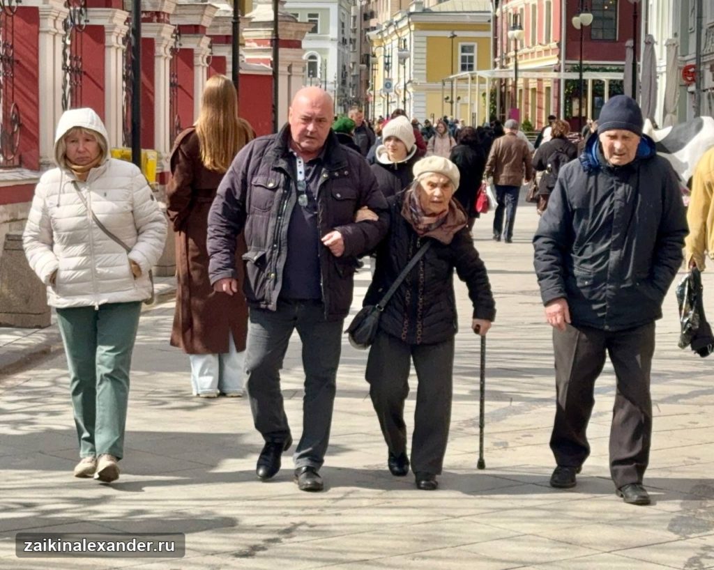 Тёплая воскресная Москва — тридцать тысяч шагов — кадр 11