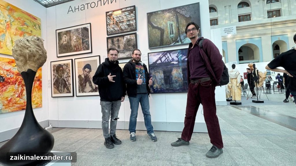 Ярмарка «Арт-Москва» — знакомство с Анатолием Федаем — кадр 1
