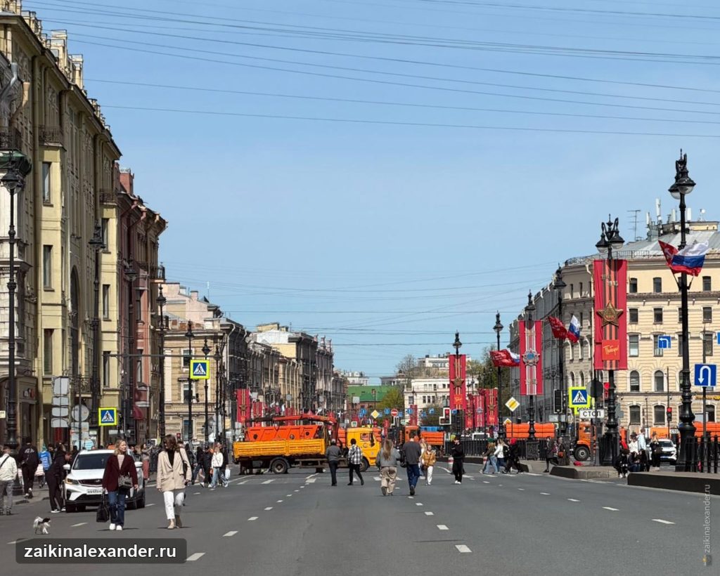 Утро 9 мая в Петербурге — прогулка по перекрытому центру — кадр 2