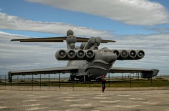 Экраноплан «Лунь» — корабль, который ещё и летает — кадр 1