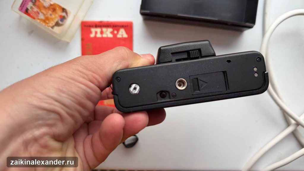 Старая коробочка из гаража — находка в Белгороде — кадр 8