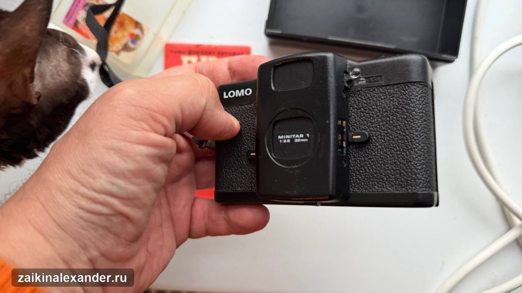 Старая коробочка из гаража — находка в Белгороде — кадр 9