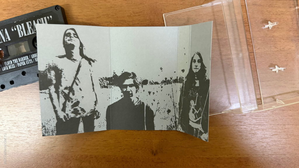 Nirvana — Bleach — вкладка разворот